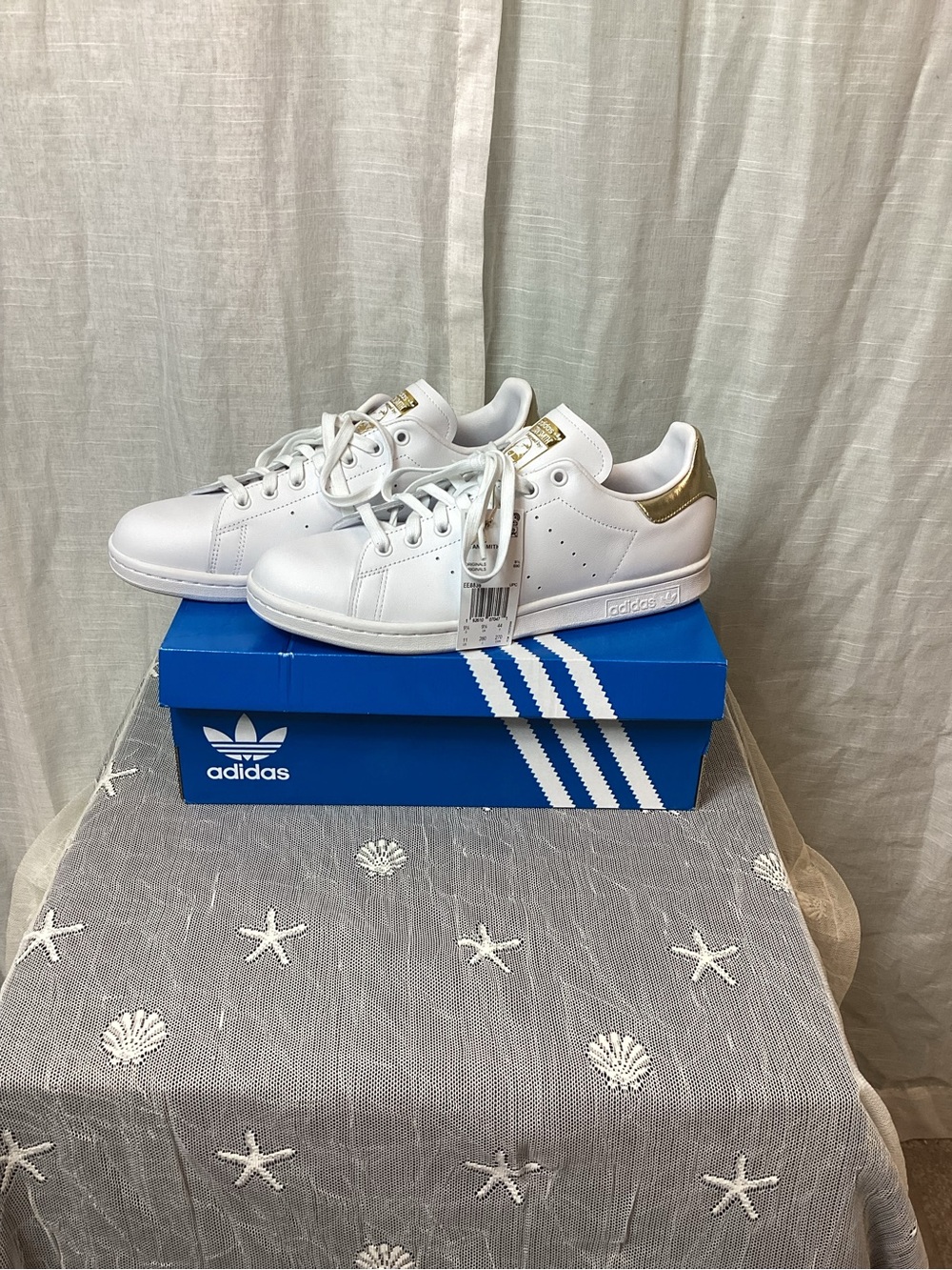 NWT Adidas Stan Smith W. Sneakers- White/ Metallic Gold; Size: 11